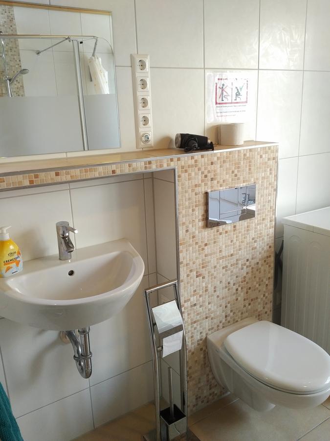Aaron - Privatunterkunft Magdebourg Extérieur photo